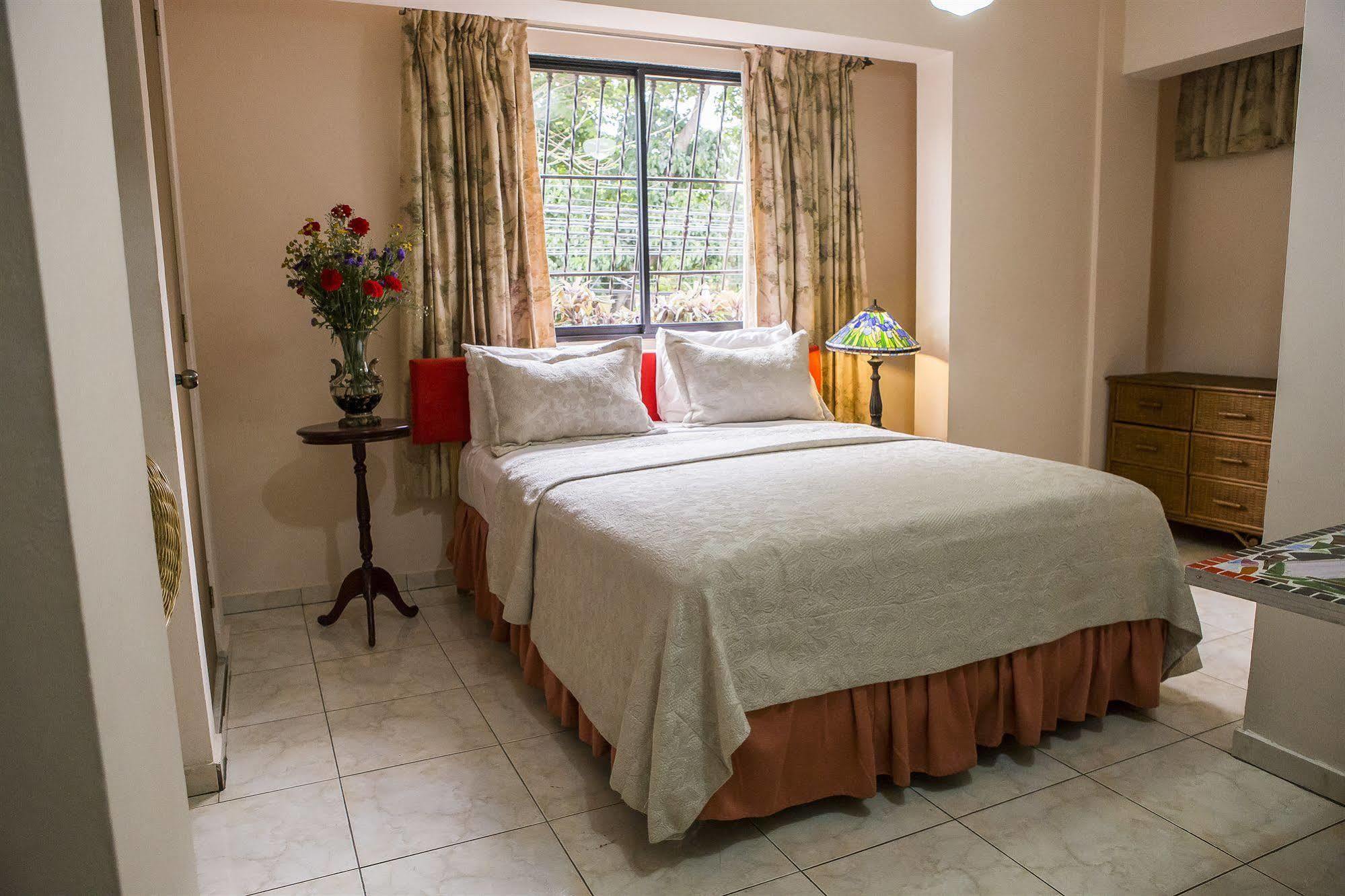 Jardines Del Teatro Hotel Santo Domingo Kültér fotó